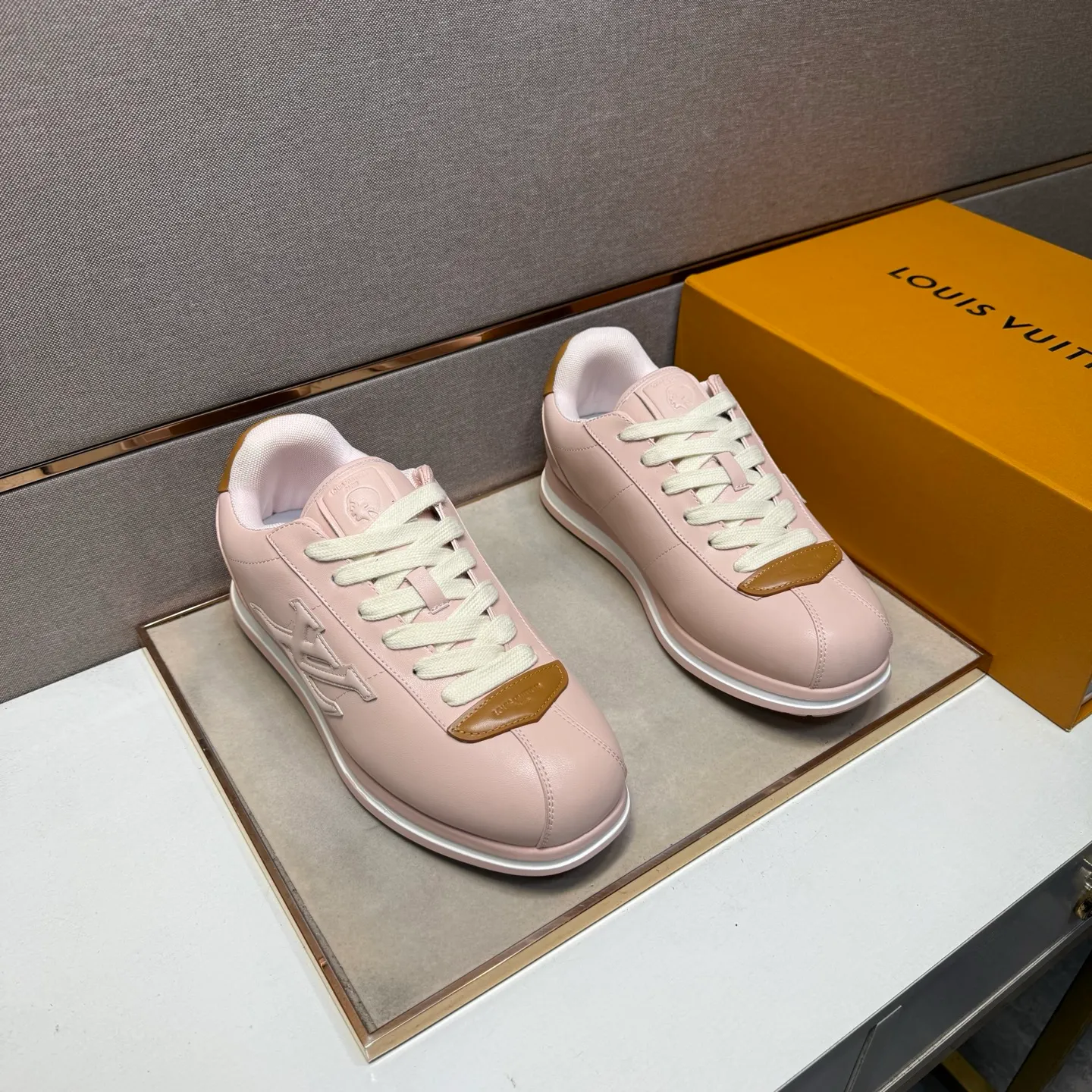 Men's men's shoes 💰pp560 [LV～] Men's casual shoes 2025z cabinet sales simultaneously 🔶Size: 38-44 #️⃣ 🔷5 colors🔜The upper is made of multi-material splicing➕Mesh lining, comfortable and breathable, sole: original comfortable and wear-resistant outsole, ⚠️real thing📱photographed🎬real thing is better📢📢📢